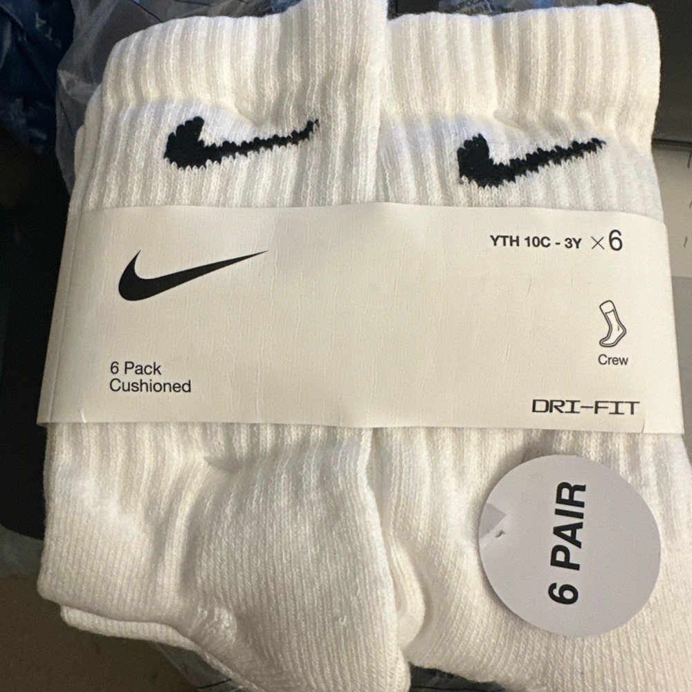 Nike Dri-FIT Cushioned Crew Socks - White and Black